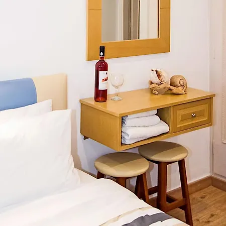 Ageliki Kalogera Apartman *